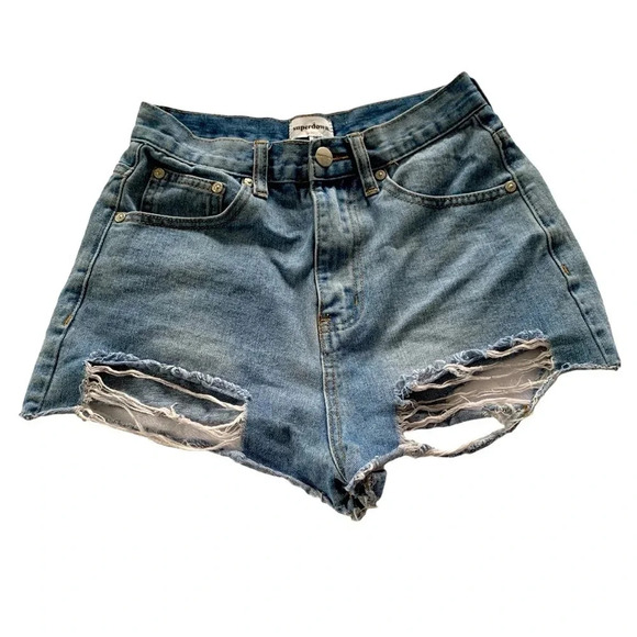 Superdown Distressed Cutoffs Wonen’s Size 26 - Picture 1 of 4